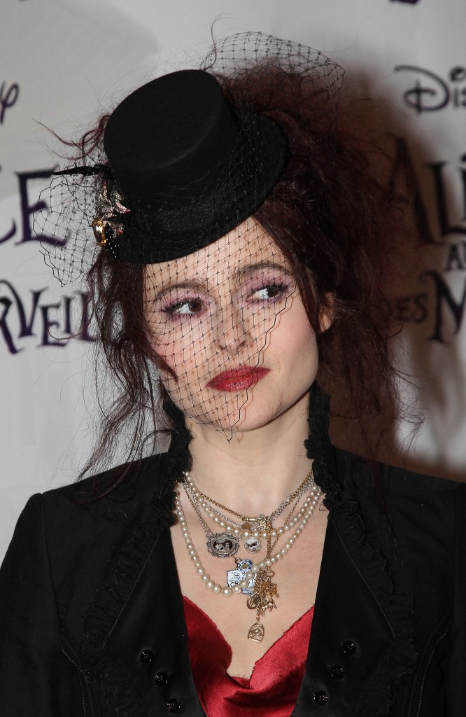 helena-bonham-carter-hat-hairstyle-2010-666x1024