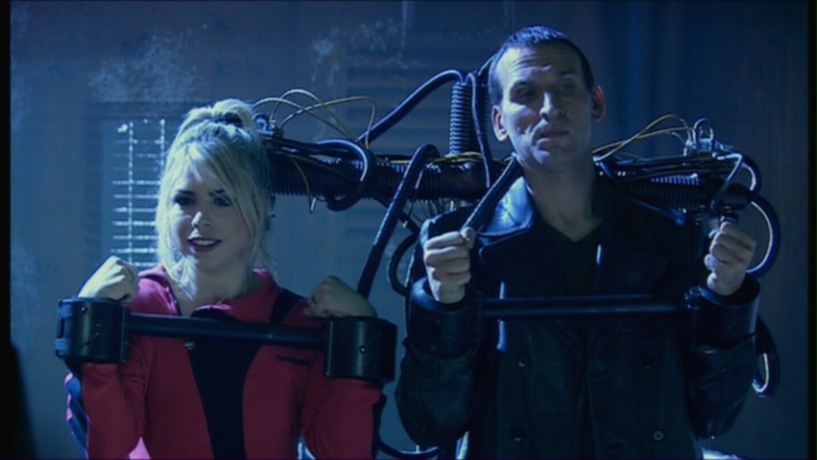 1x07-The-Long-Game-doctor-who-17470059-1600-900